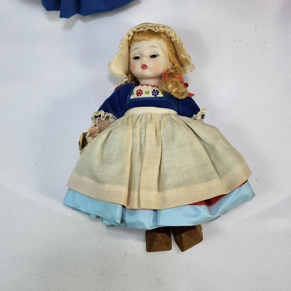 Madame Alexander Dolls Lot 5 Betsy Ross Finland Sweden Netherlands - Picture 2 of 16